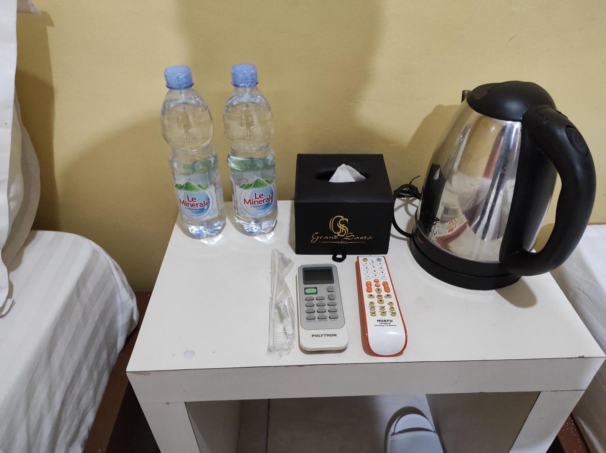 Karema Oyo 93411 Syariah Hotel Tomborang מראה חיצוני תמונה
